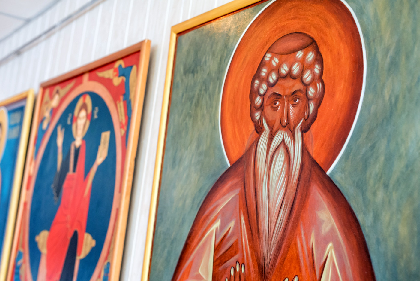 Відбулося відкриття виставки сакрального (священного) християнського живопису в культурно-мистецькому центрі на Лівому березі