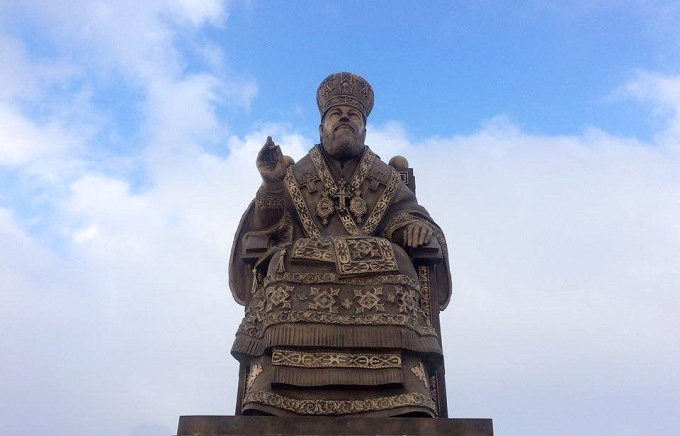  пам'ятник Митрополиту Володимиру в Анастасіївському монастирі у с. Коваліка