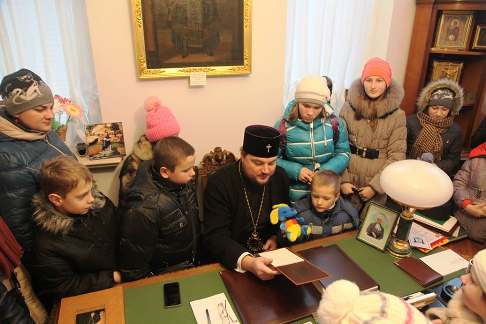 Духівник Фонду привітав дітей зі святом Різдва Христового